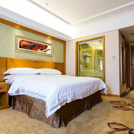 Vienna Hotel Wuhan International Convention And Exhibition Centre מראה חיצוני תמונה