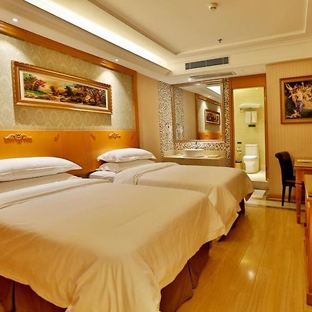 Vienna Hotel Wuhan International Convention And Exhibition Centre מראה חיצוני תמונה